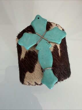 Turquoise Cross Cowhide Bracelet - Unbranded